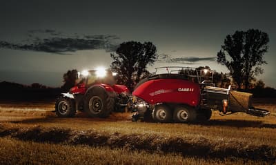 Row crop tractor Case IH Optum 270