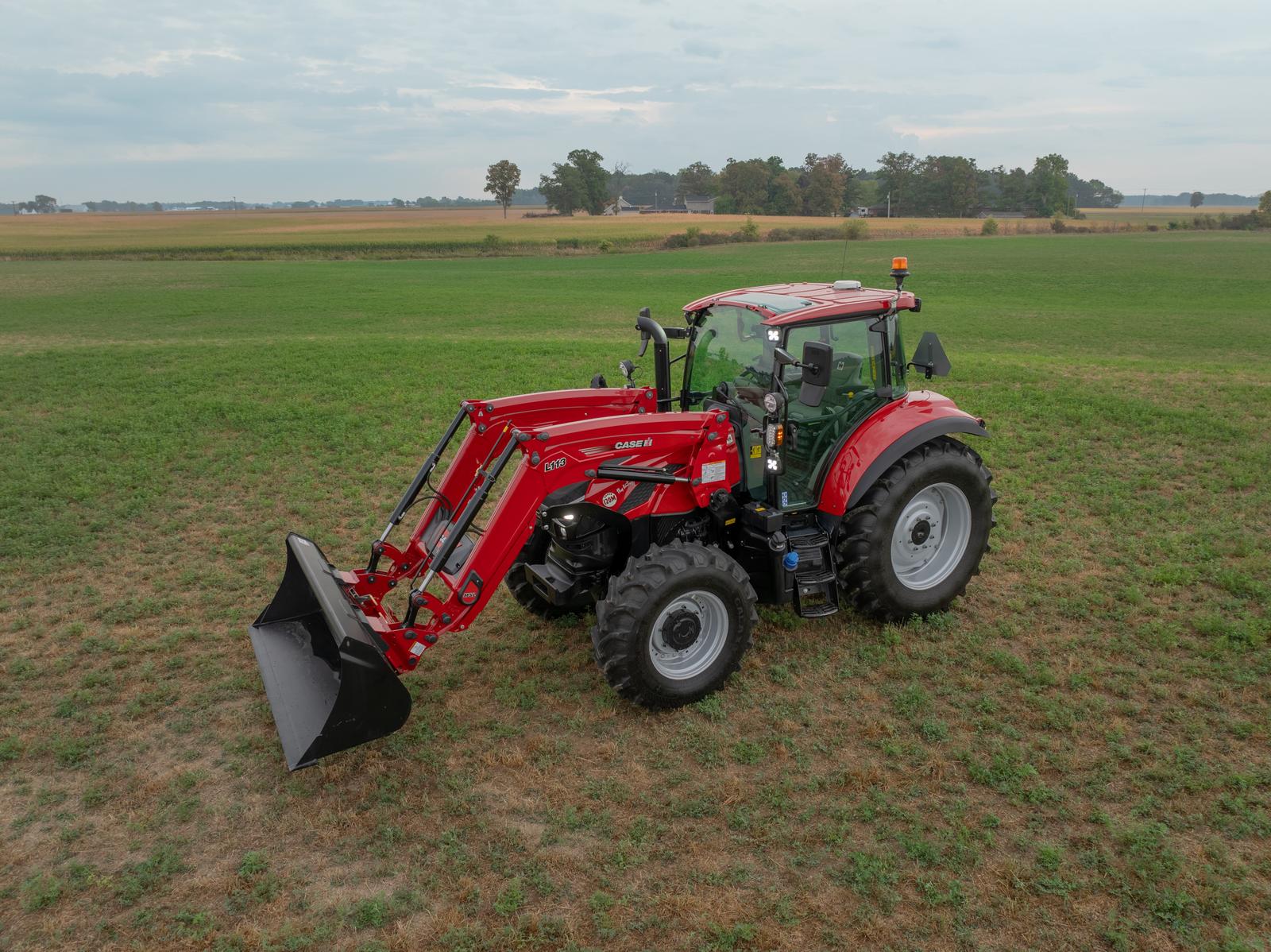 Универсальный трактор Case IH Farmall 120 Super M