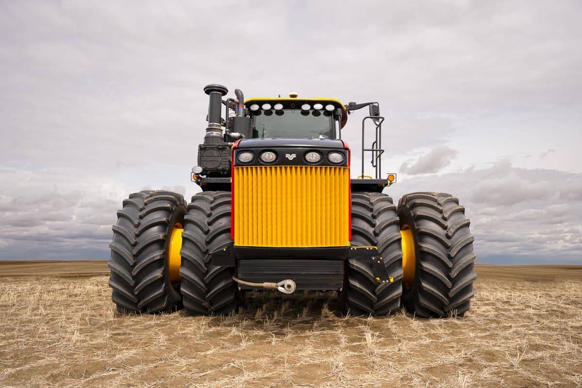 Зчленований трактор 4WD Versatile 580