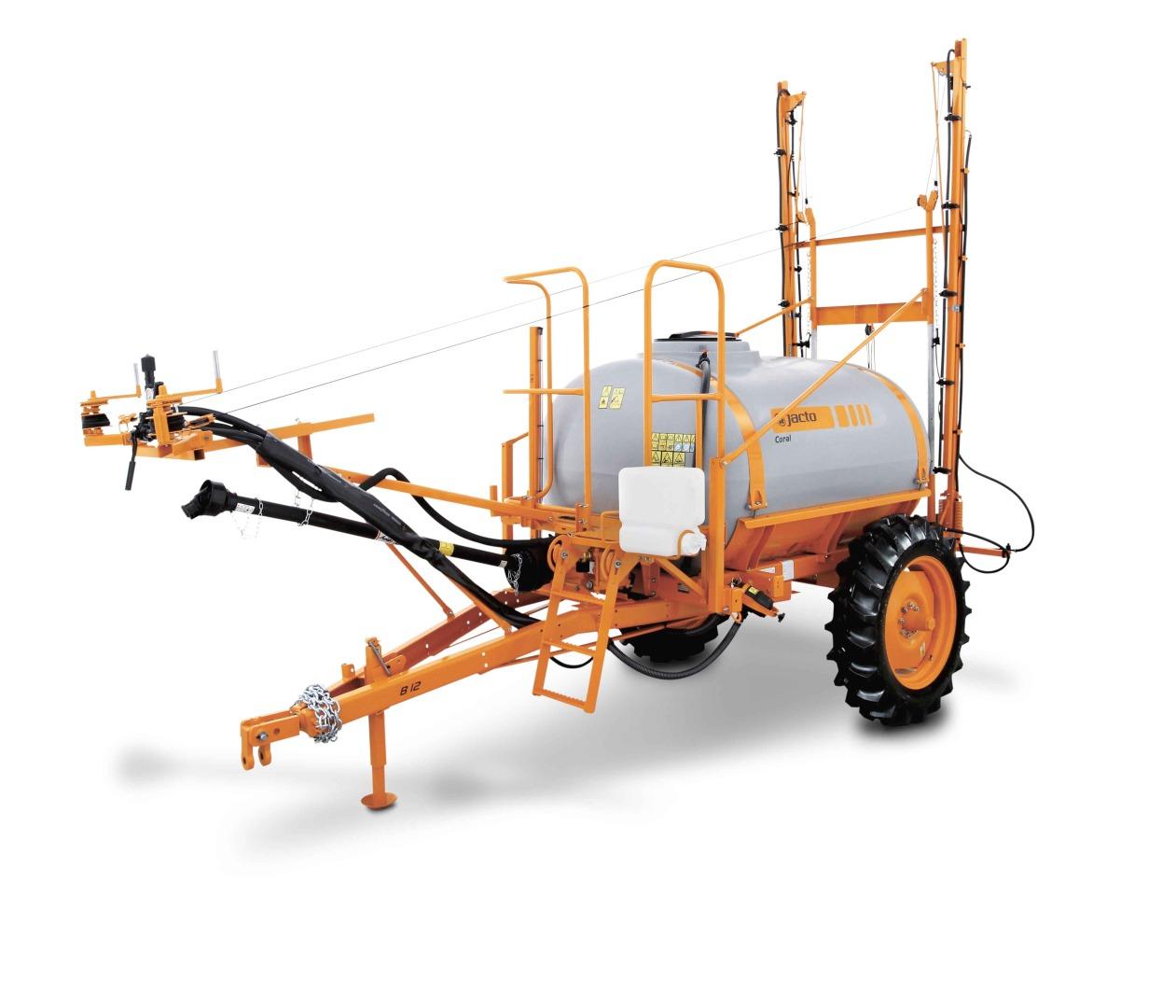 Прицепной опрыскиватель Jacto Coral B12
