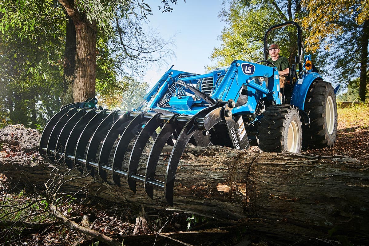 Компактний трактор LS Tractor MT357PCT/PCTC