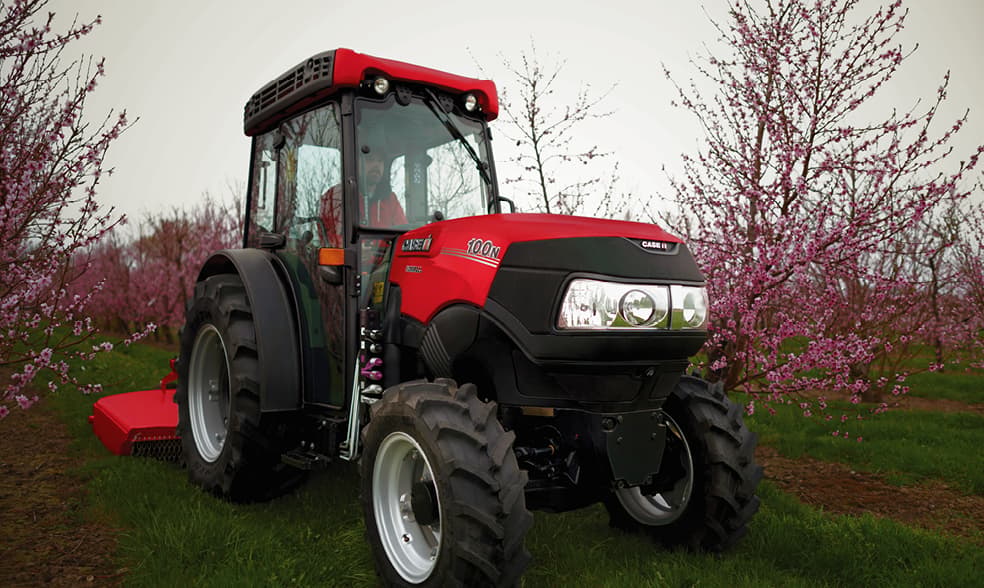 Бақ тракторы Case IH Farmall 100N