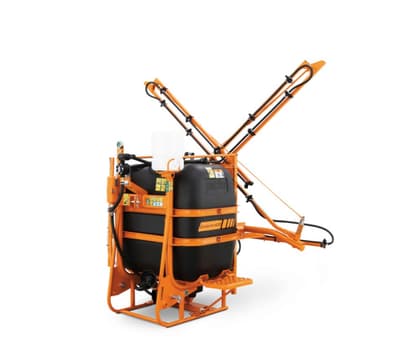 Mounted sprayer Jacto Condorito 600