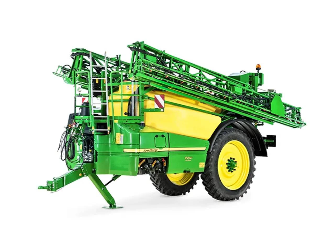 Причіпний обприскувач John Deere R975i