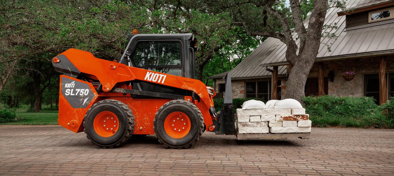 Skid steer loader Kioti SL750 - Canopy