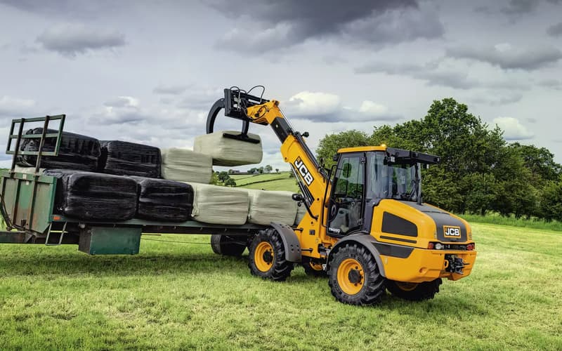 Телескопты тиегіш JCB TM220 Agri