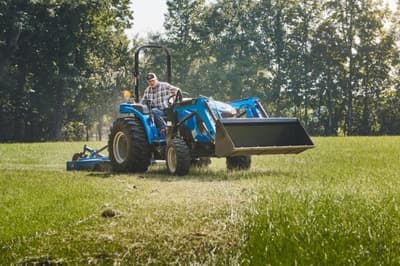 Compact tractor LS Tractor MT242HE