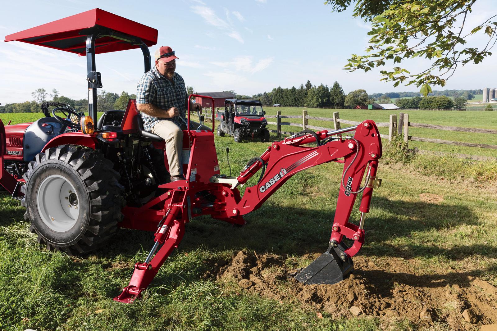 Компактный трактор Case IH Farmall Compact 25A