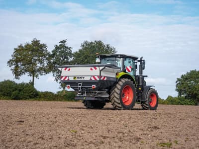 Fertilizer spreader SKY DX 30+