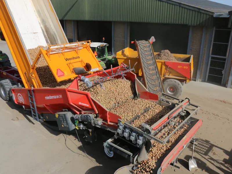 Store loading equipment Dewulf MH 24X