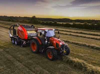 Row crop tractor Kubota M6-132