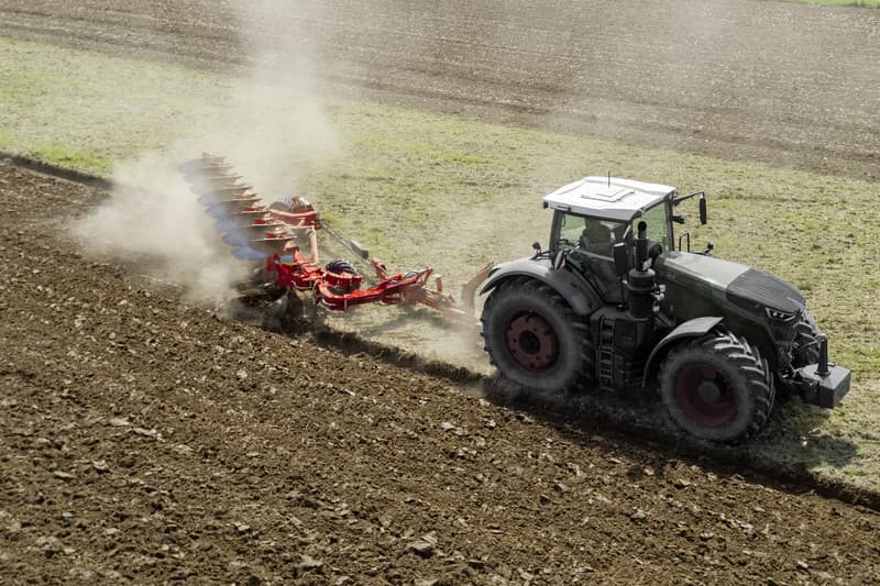 Плуг PÖTTINGER SERVO T 6000