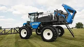 Self-Propelled sprayer New Holland SP310F