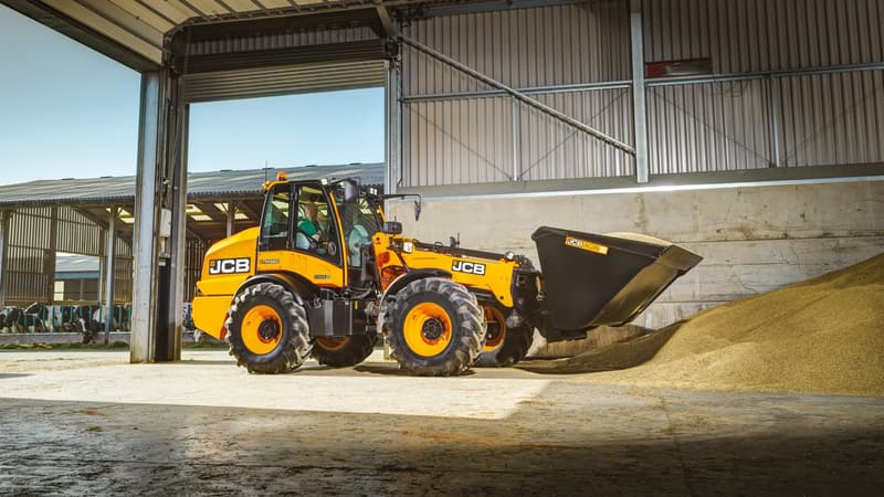 Телескопты тиегіш JCB TM320 Agri
