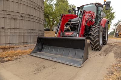 Utility tractor Case IH Farmall 110M