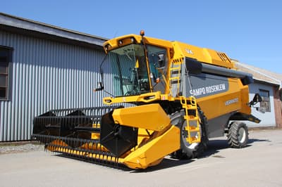 Combine harvester Sampo Rosenlew Verrato V4