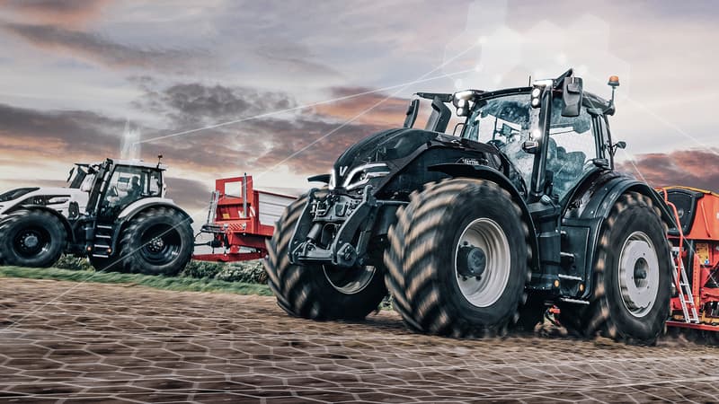 Row crop tractor Valtra Q225