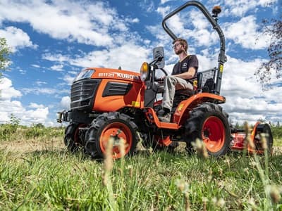 Compact tractor Kubota B1181