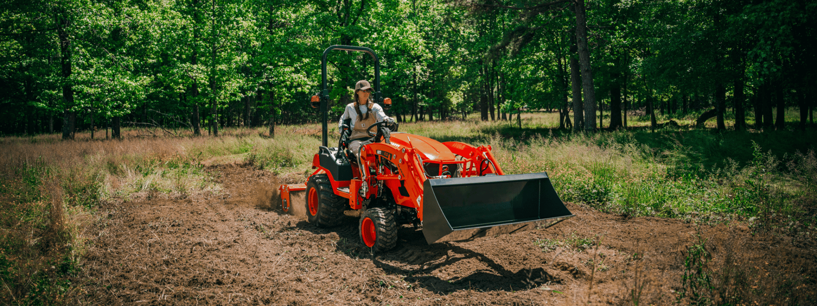 Компактний трактор Kioti CS2530H