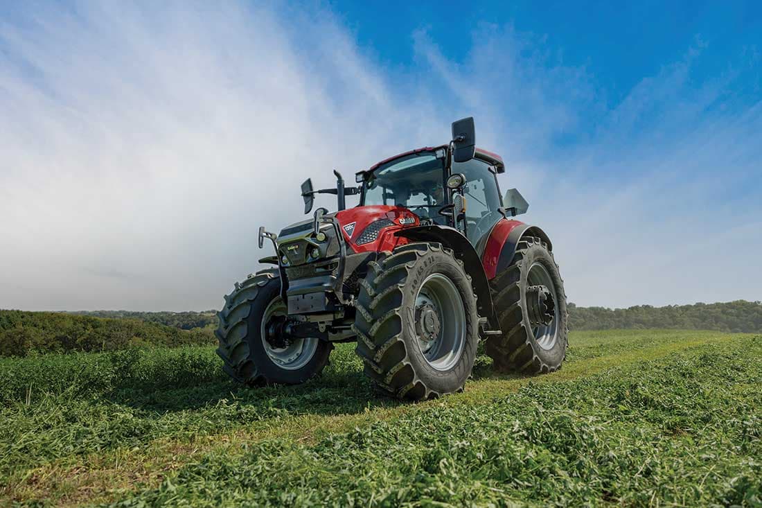 Универсальный трактор Case IH Farmall Utility 120C