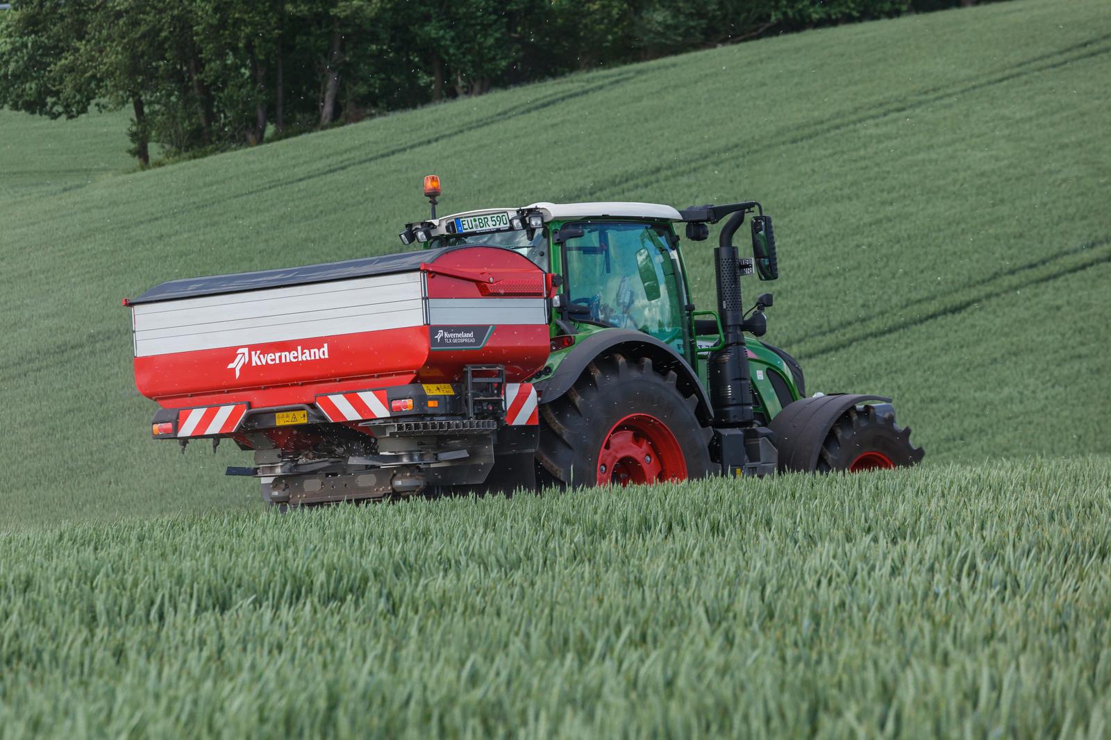 Fertilizer spreader Kverneland Exacta TLX GEOSPREAD
