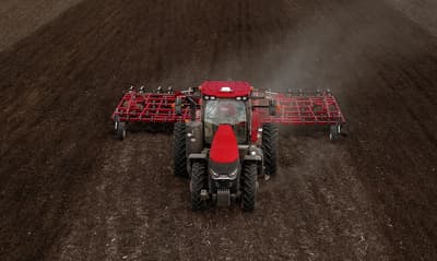 Row crop tractor Case IH Magnum 220