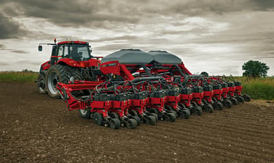 Precision planter Case IH 1245 Pivot Transport Trailing