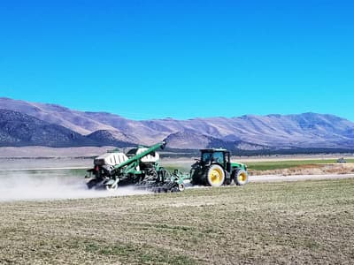 Air seeder Great Plains Spartan II