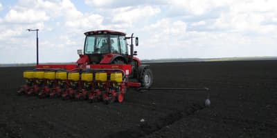 Precision planter MaterMacc MS 8100