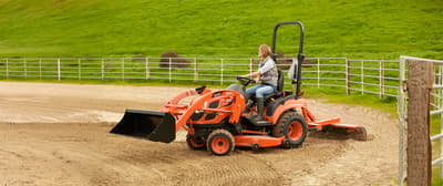Compact tractor Kioti CS2210H