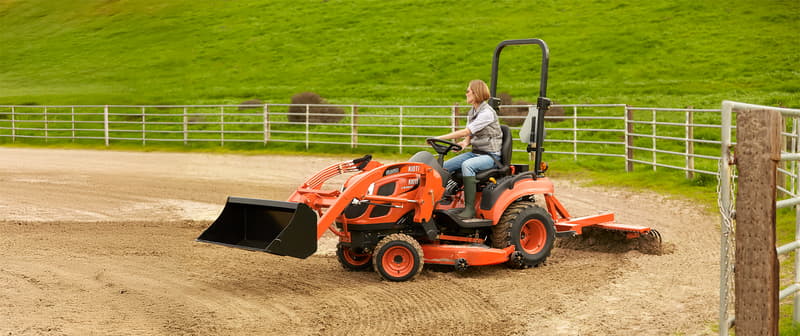 Compact tractor Kioti CS2210H