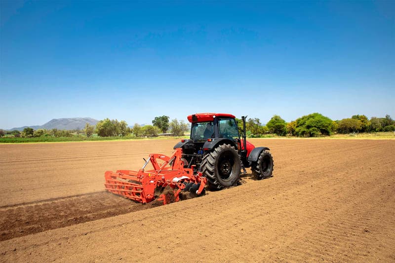 Просапний трактор McCormick B-MAX 110 HC Cab