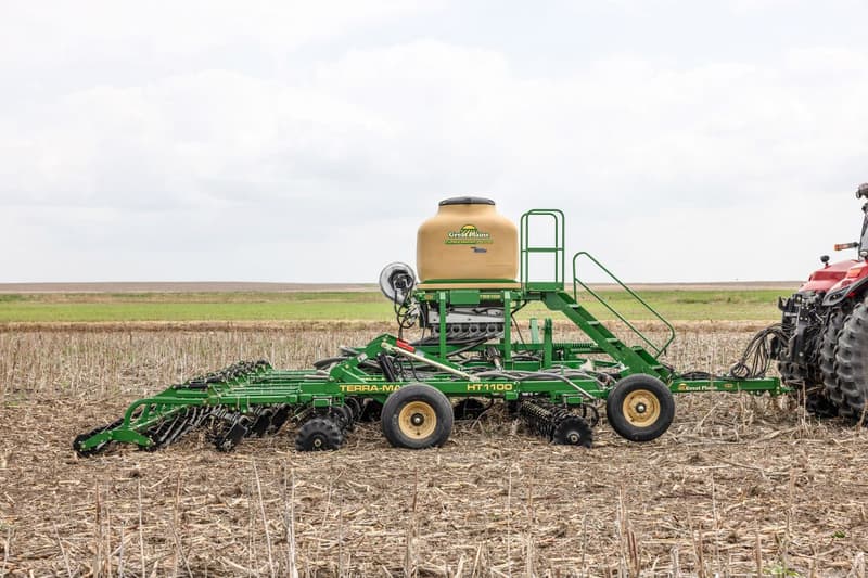 Пневматическая сеялка Great Plains TS9105 Turbo-Seeder PLUS