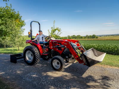 Compact tractor Case IH Farmall Compact 40A