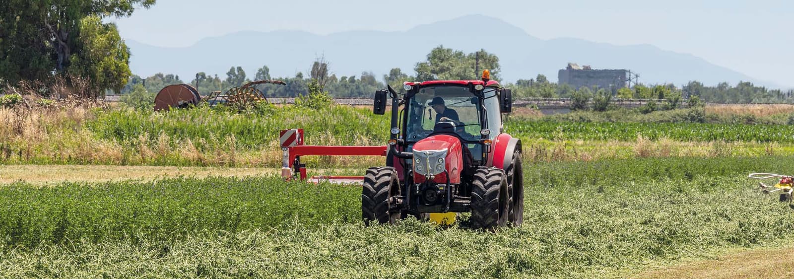 Універсальний трактор McCormick X5.085