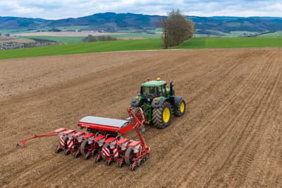 Precision planter Kverneland Optima TFprofi
