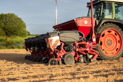 Precision planter HORSCH Maestro 6 AX