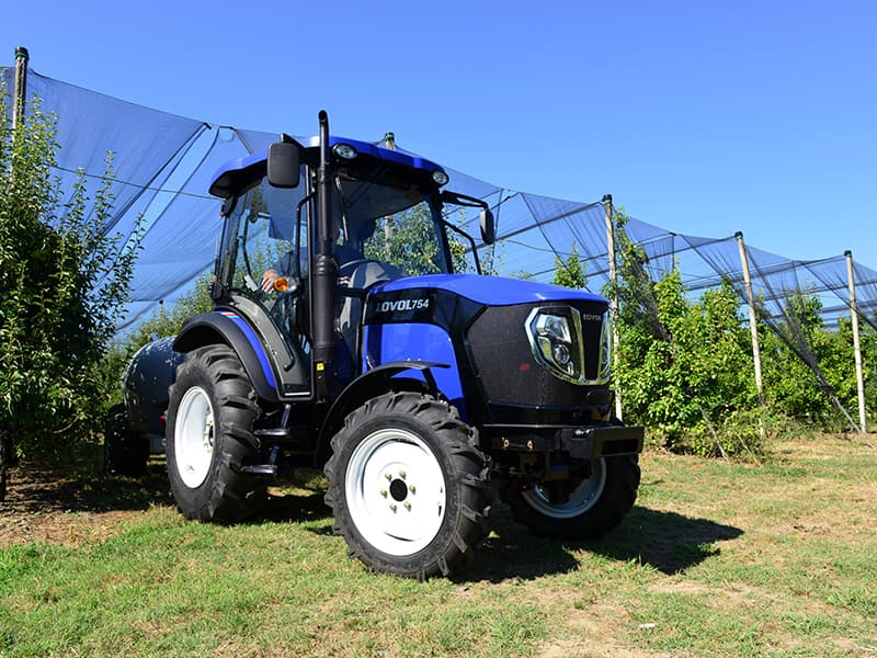 Універсальний трактор Lovol B754