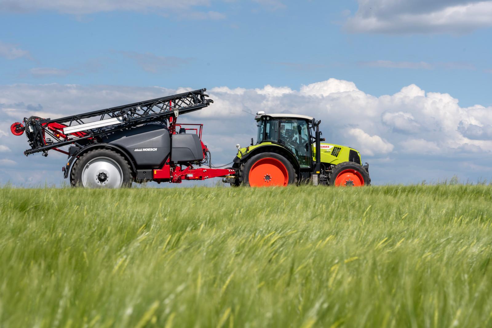 Прицепной опрыскиватель HORSCH Leeb 4 AX