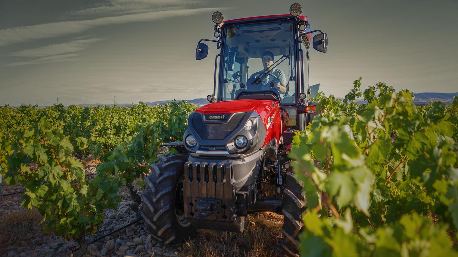Садовий трактор Case IH Farmall 110CL