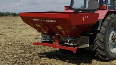 Fertilizer spreader Rostselmash GRACH 1000