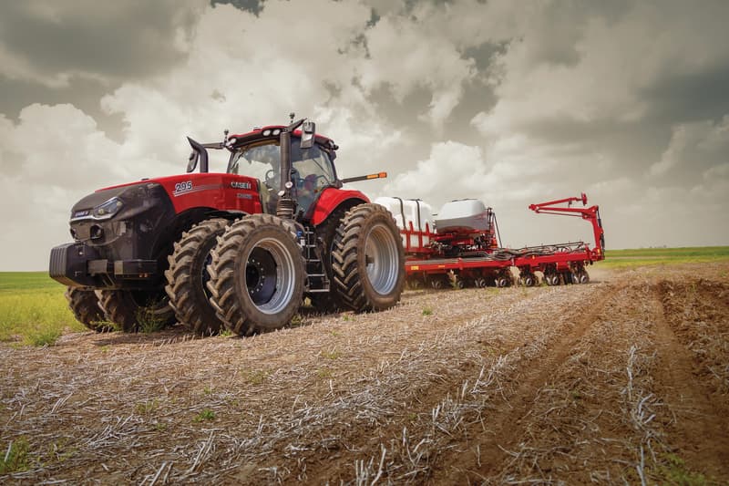 Қатараралық трактор Case IH Magnum 295
