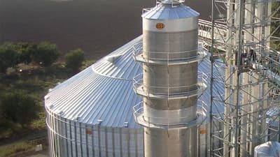 Grain dryer GSI Commercial Tower