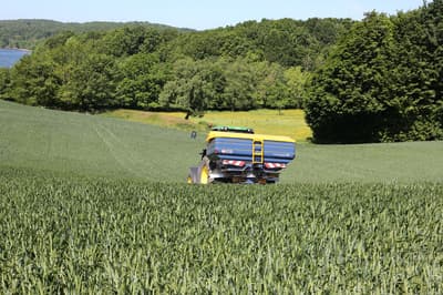 Fertilizer spreader Bogballe M35W plus