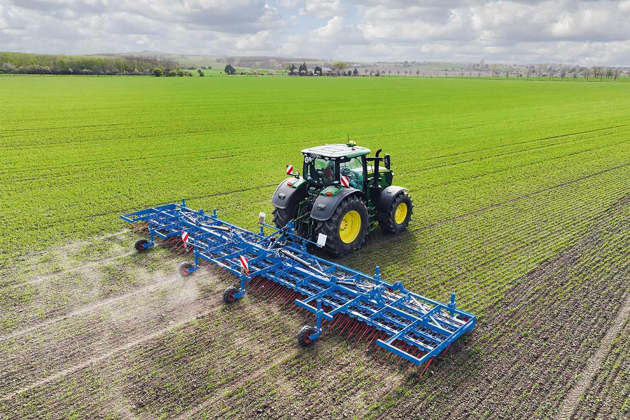 Міжрядний культиватор LEMKEN Thulit MF