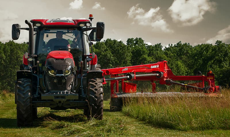 Row crop tractor Case IH Puma 185
