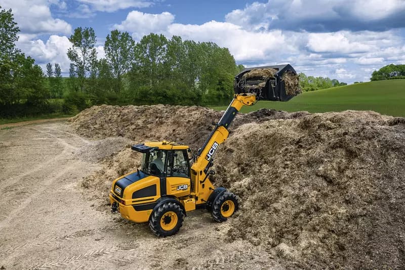 Телескопічний навантажувач JCB TM180 Agri