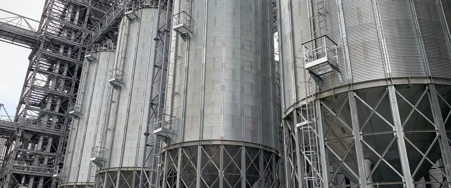 AGI Фермерские силосы с конусным дном