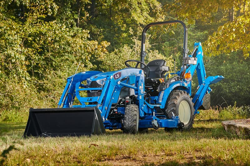 Compact tractor LS Tractor MT225S