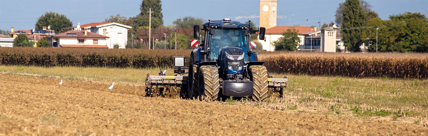 Просапний трактор Landini SERIE 7-240 V-Shift
